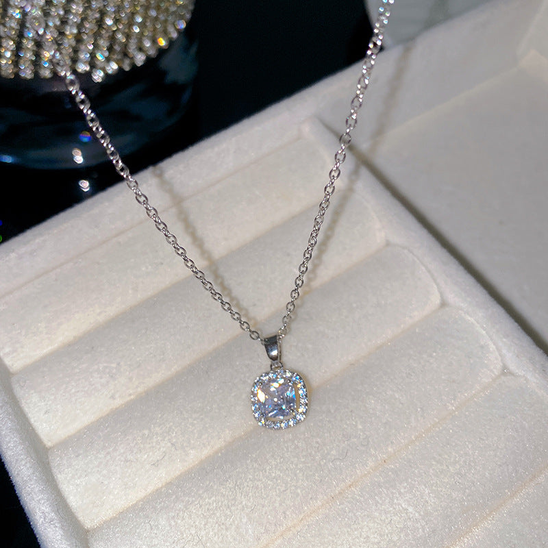Sweet Butterfly Micro-Set Cubic Zirconia Brass Pendant Gold Plated Titanium Steel Necklace Cable Chain