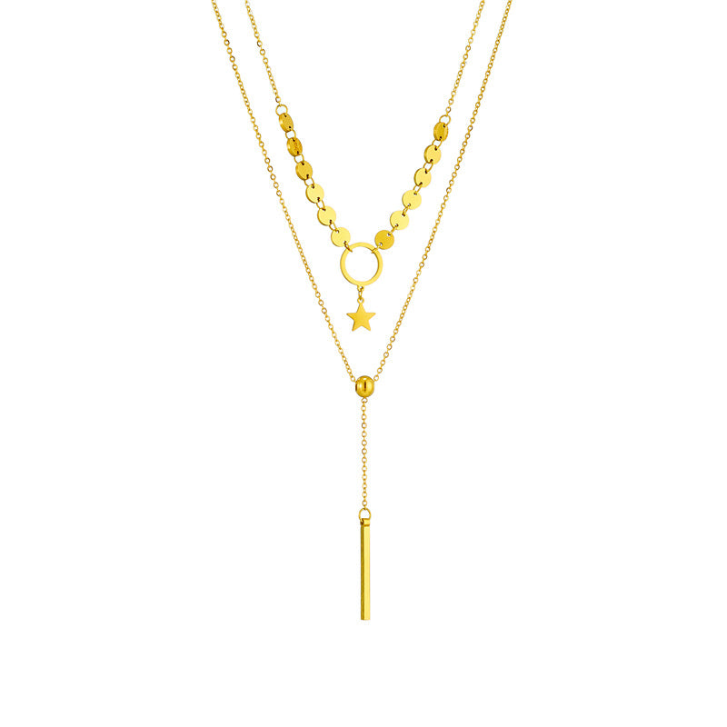 Collana a pendente a strati bicolore minimalista con nappa e ciondolo a stella in acciaio al titanio con finitura placcata