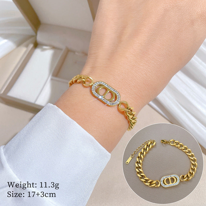 Vintage Women's Titanium Steel Rope Chain with Round Beads and Roman Numerals Gold Plated Wave Texture Four-Season Bean Hand Chain