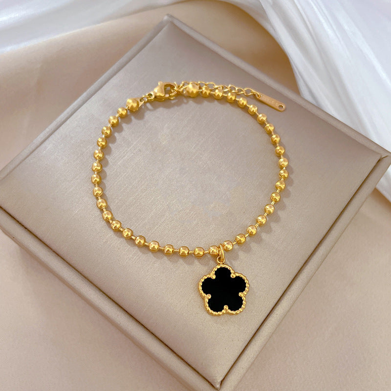 Pulsera de mano ondulada con cuentas de trébol para mujer de acero titanio chapado en oro vintage minimalista