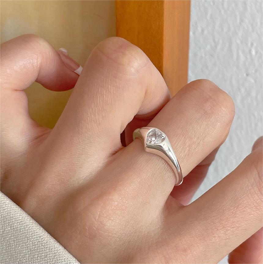 Minimalist Heart-Shaped 925 Sterling Silver Ring with Zircon Inlay for Women