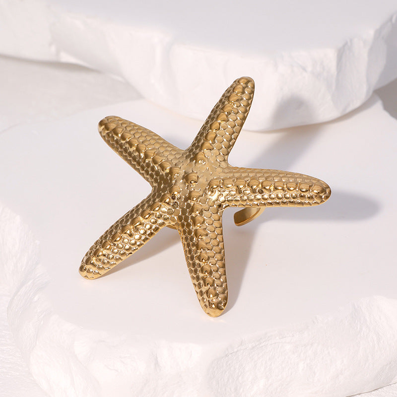 Casual Star-Shaped Stainless Steel Ring for Women with 18K Gold Plating Titanium Steel Band