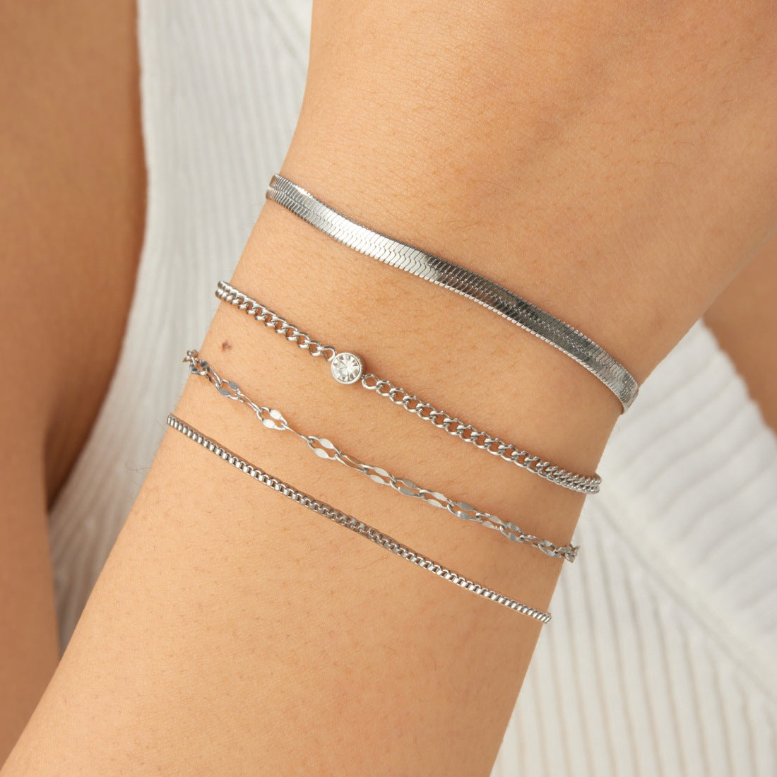 Minimalist Gold Plated Stainless Steel Rhinestone Layered Cable Chain Bracelet Set for Women