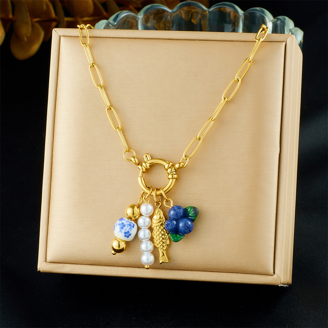Sweet Gold Plated Heart Floral Hollow Stainless Steel Pendant Necklace Curb Chain