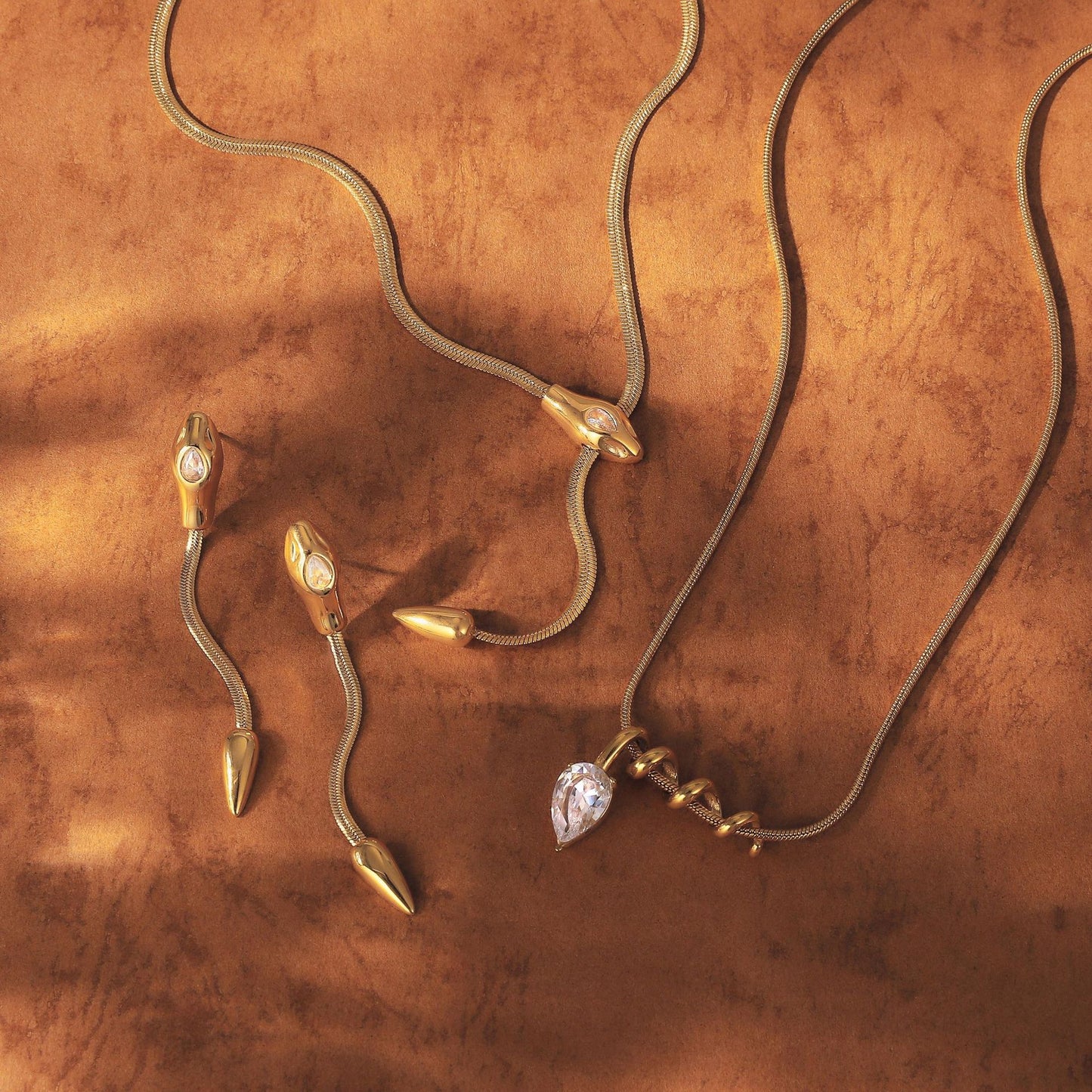 Minimalist Snake-Shaped Stainless Steel Necklace with PVD Gold Plating for Women