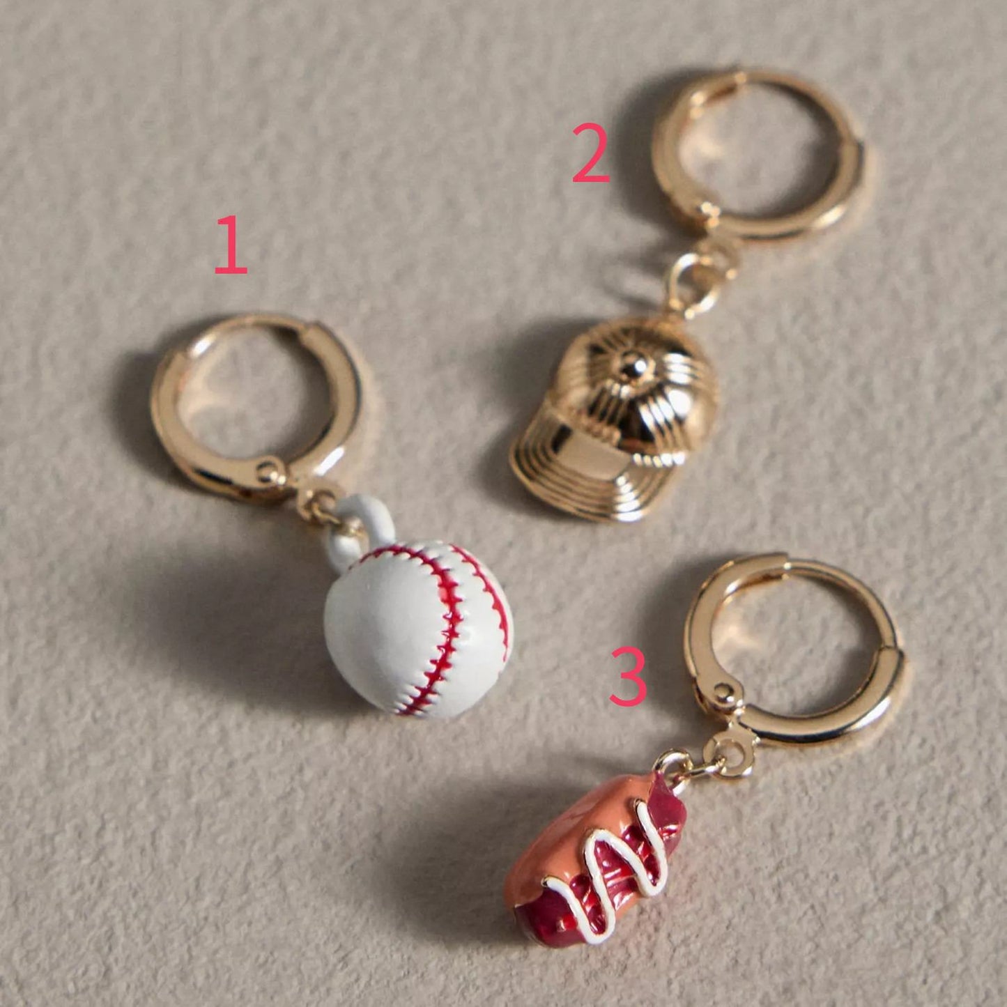 Collana con ciondolo a cuore geometrico in acciaio inossidabile placcato color oro rosa e intarsio di perle, stile minimalista