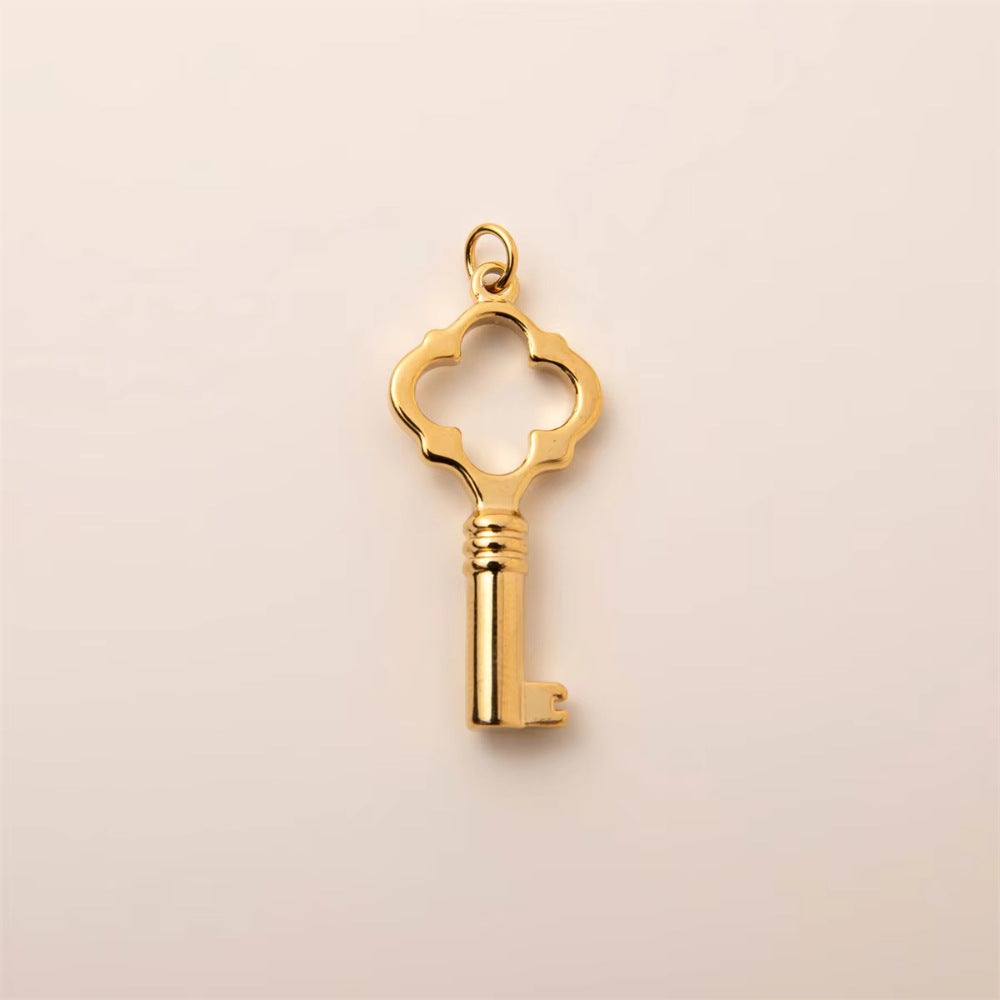Colgante de barra con diseño de llave de acero inoxidable bañado en oro de 18 quilates de estilo vintage para mujer