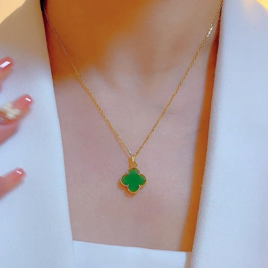 Collana Originale in Acciaio al Titanio a Forma di Fiore con Ciondolo in Rame Placcato Oro su Catena O per Donne e Uomini