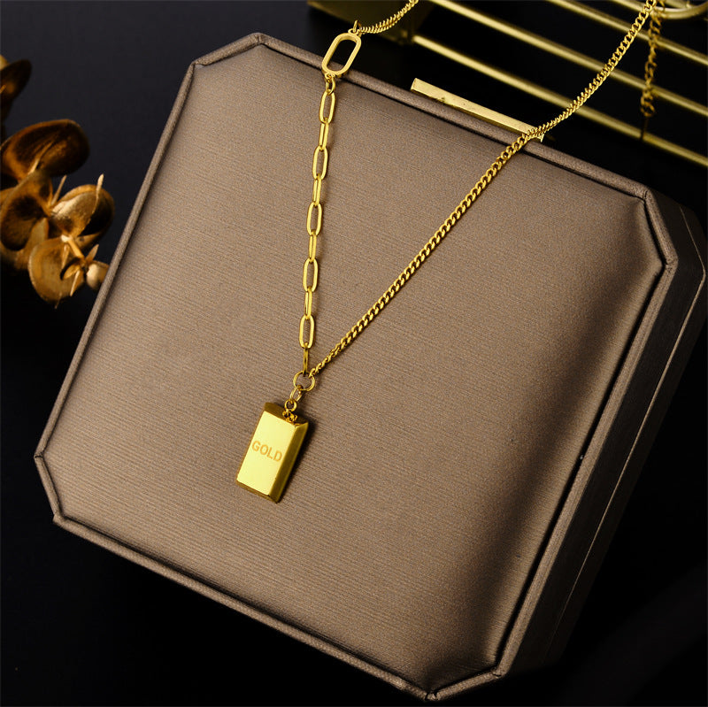 Geometric Titanium Steel Short Clavicle Necklace for Women with Gold Plating and O-Chain