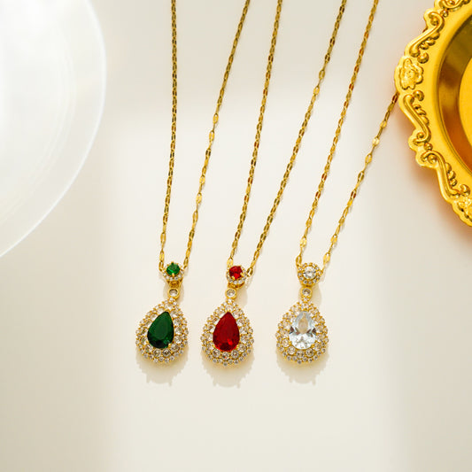 Elegant Teardrop-Shaped Zircon Pendant Necklace in Titanium Steel with Rhinestone Inlay for Women