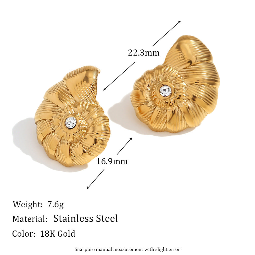 Orecchini da donna in acciaio inossidabile a forma di conchiglia geometrica in stile vintage, placcati in oro 18 carati e decorati con strass