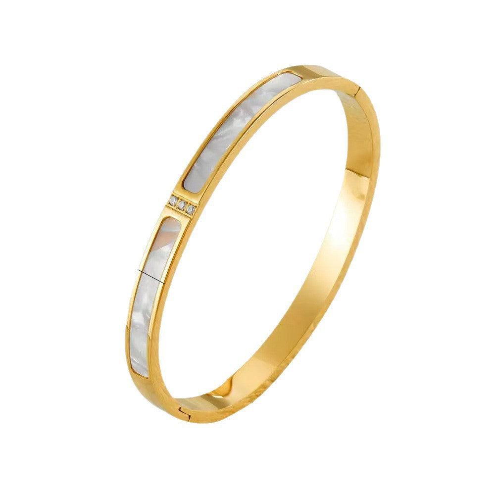 Bracciale Chiodato in Acciaio Inossidabile Placcato Oro 18K Elegante Casual con Madreperla e Zirconi Cubici