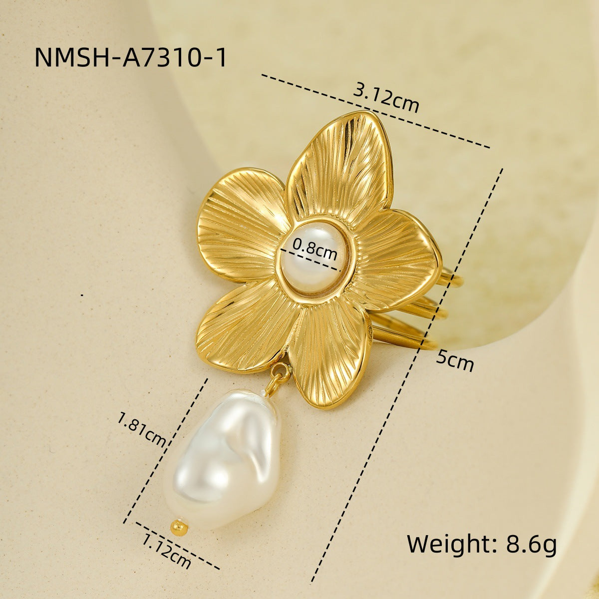 Anillo de Acero Inoxidable con Perlas y Flores de Estilo Lujoso para Mujer con Acabado Chapado y Banda Ajustable