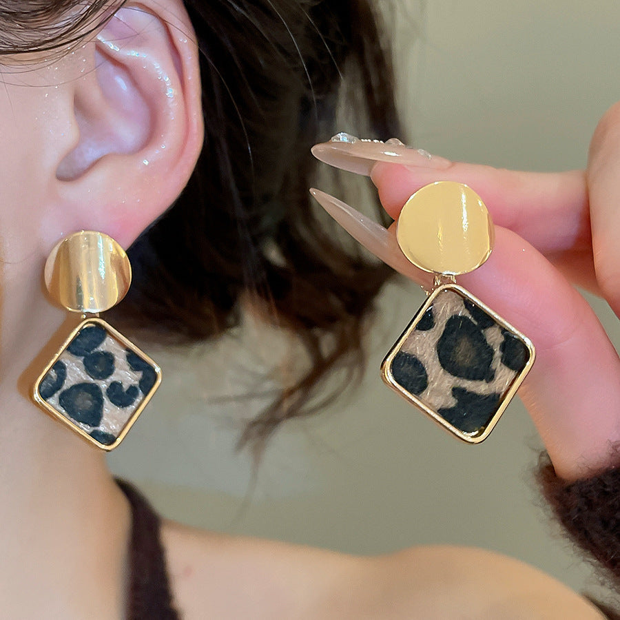 Pendientes Minimalistas Modernos Geométricos Cuadrados y Redondos de Aleación con Postes de Plata de Ley 925 para Mujer