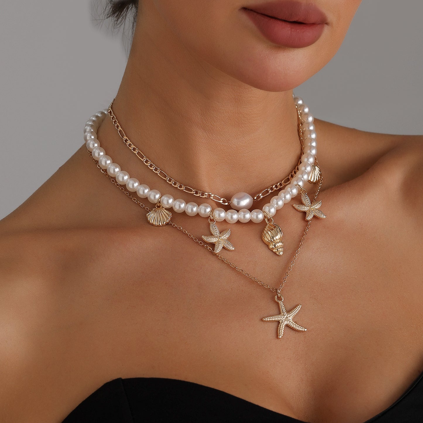 Collar de mujer con colgante de estrella de mar, a la moda, de aleación de zinc con acabado chapado, cadena con medallón de diseño geométrico para vacaciones de verano en la playa