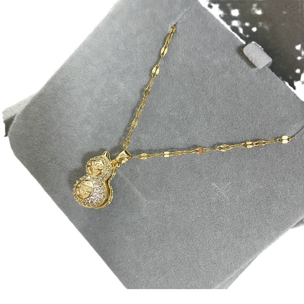 Minimalist Irregular Floral Pearl Pendant Necklace for Women with Titanium Steel Chain and Plated Finish