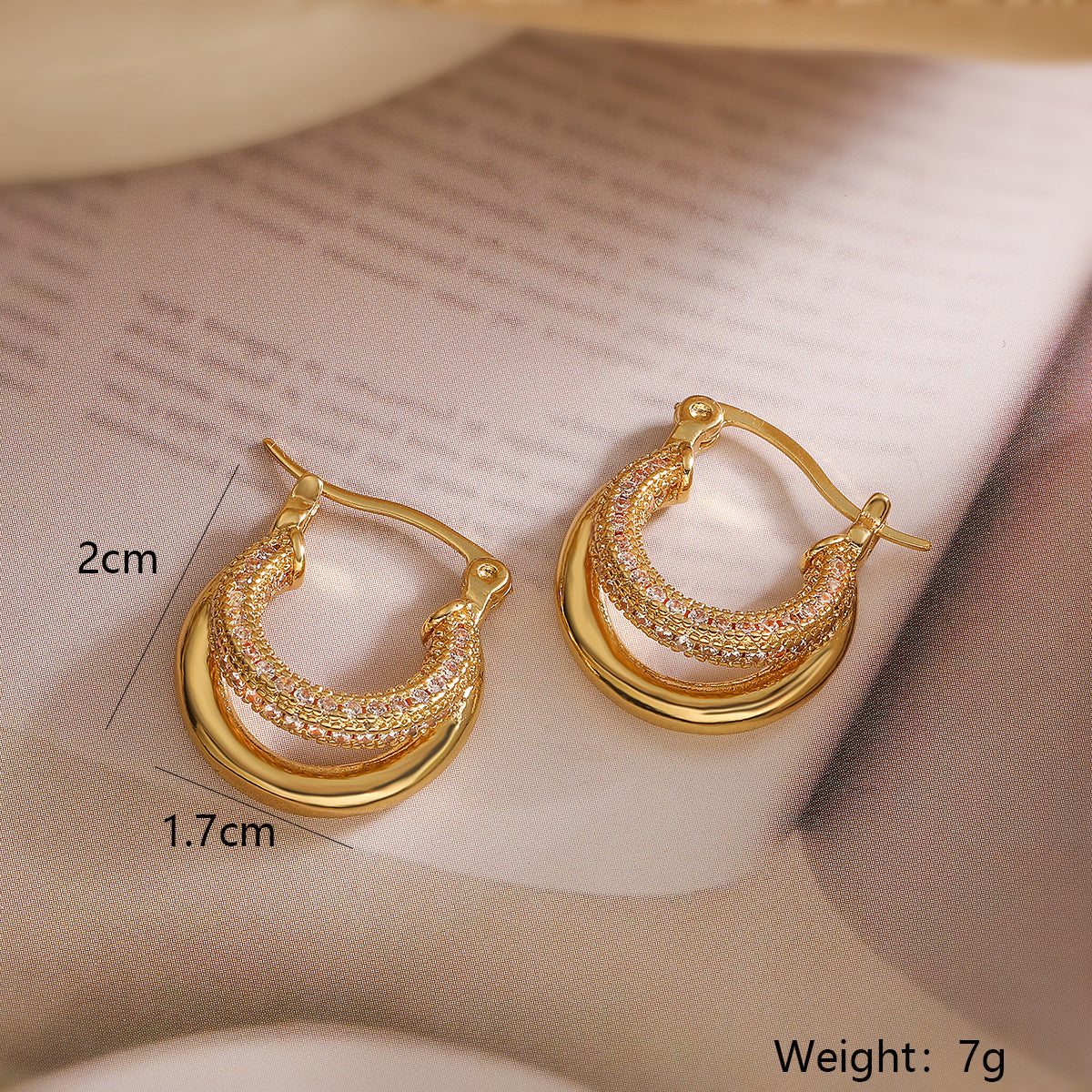 Orecchini da donna geometrici minimalisti placcati oro con zirconi e design a forma irregolare