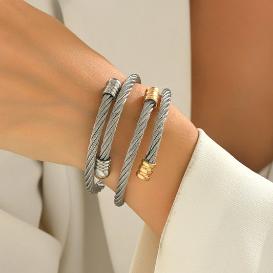 Pulsera Brazalete Ajustable Geométrica de Cobre con Acabado Galvanizado para Mujer, Diseño Moderno