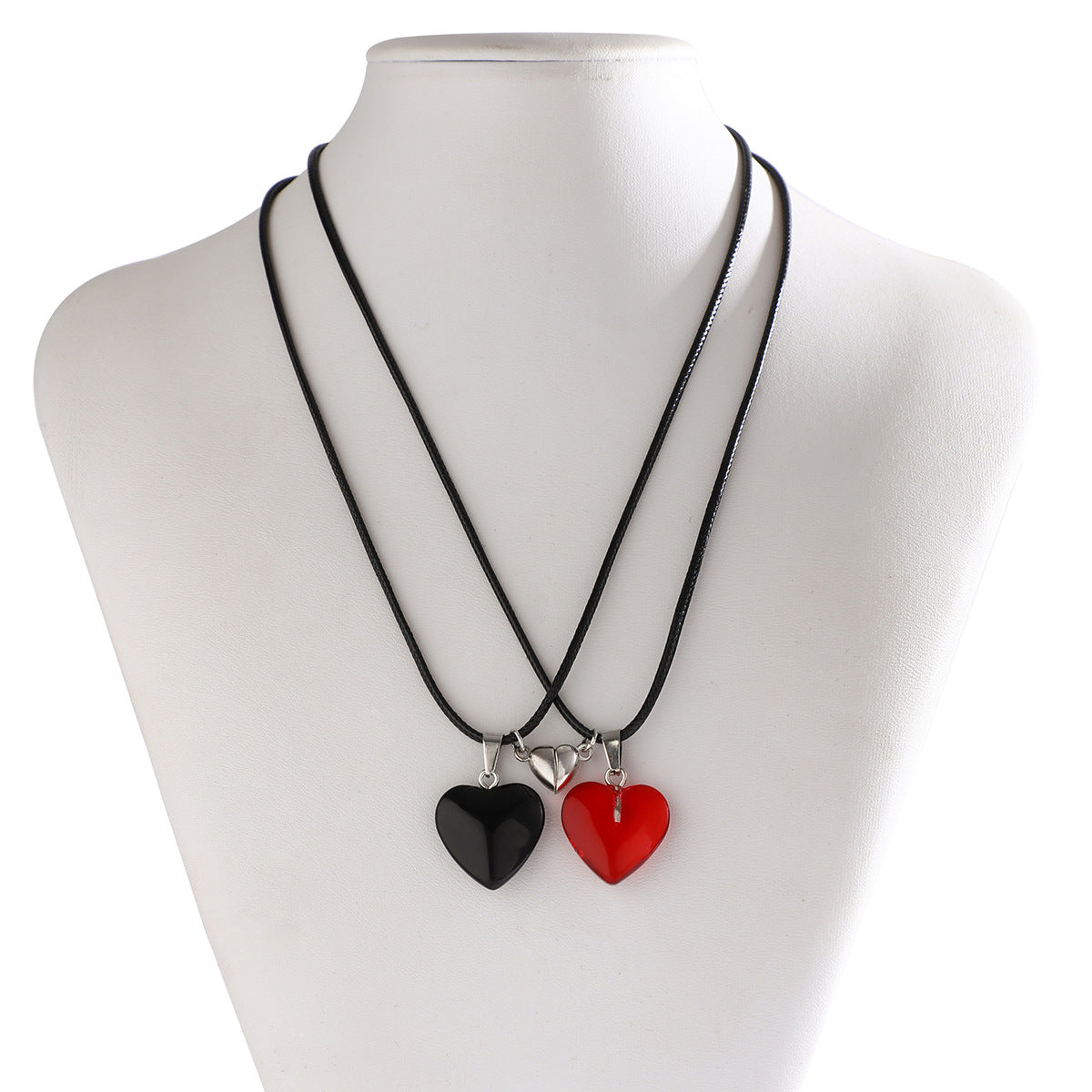 Collar Retro Magnético Rojo Corazón San Valentín para Mujer con Acabado Galvanizado y Colgante de Cristal