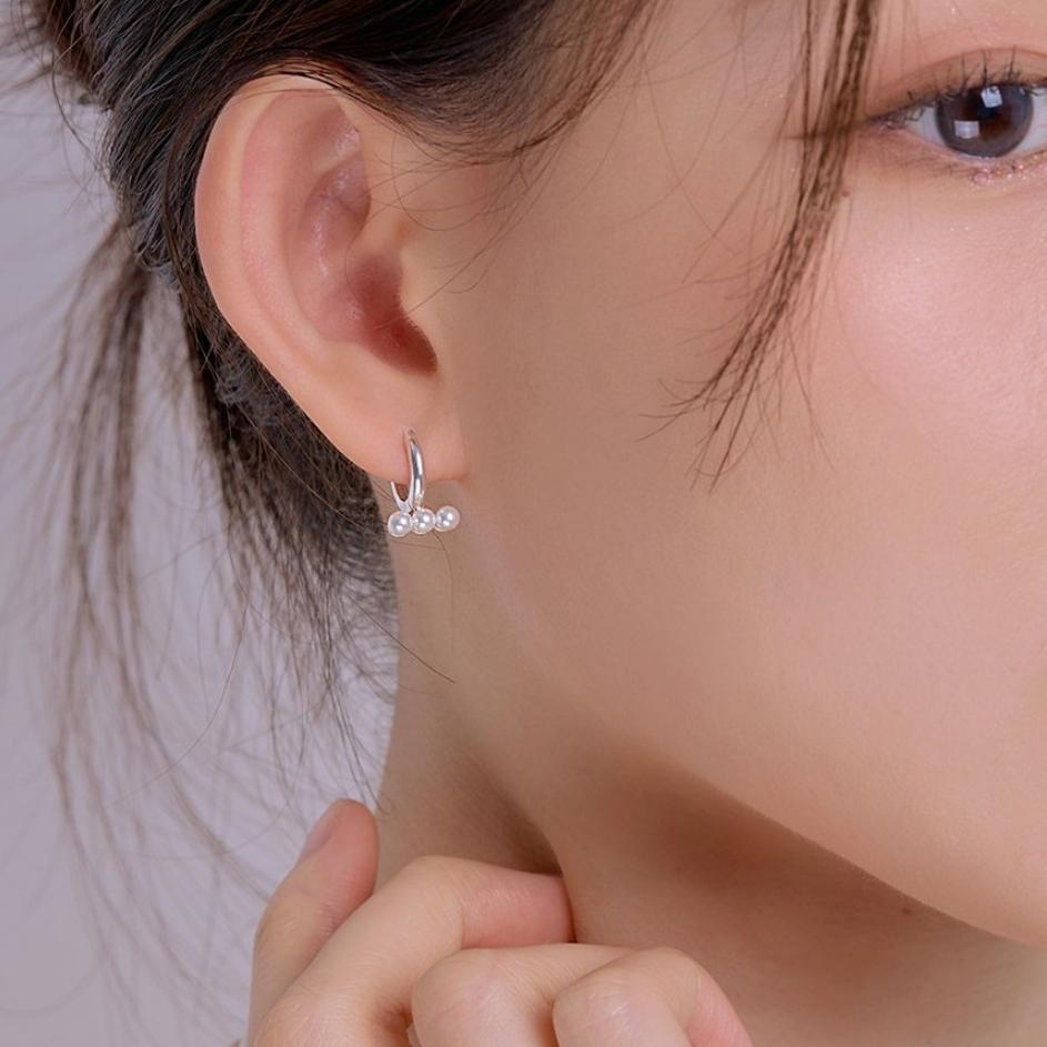 French Vintage Style Teardrop Shaped 925 Sterling Silver Pearl Stud Earrings for Women