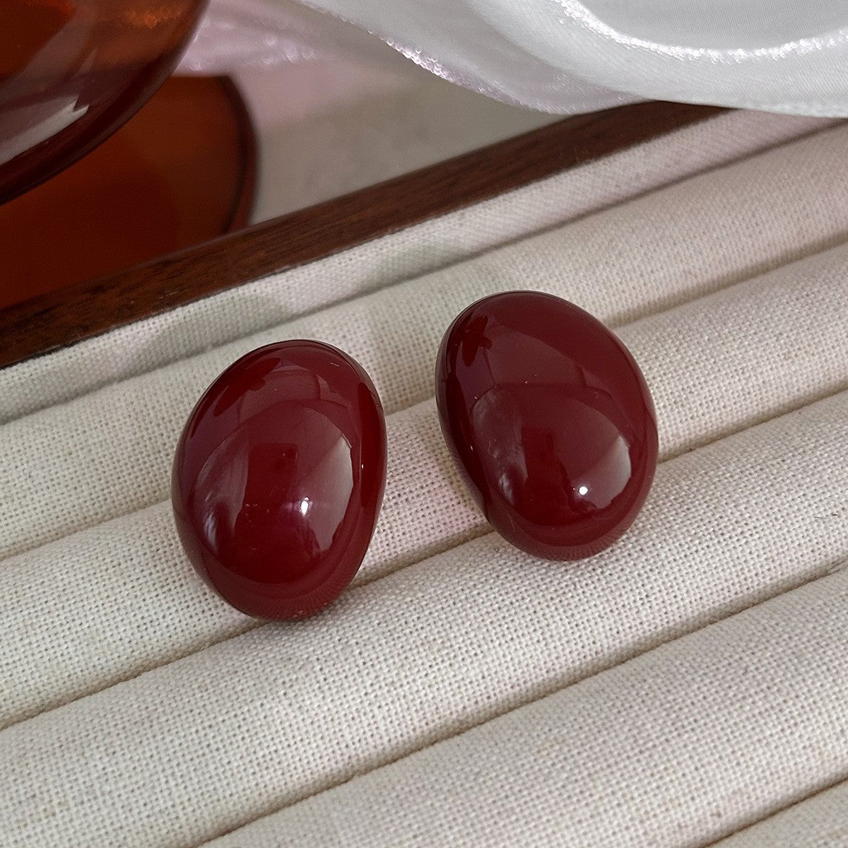 Retro Minimalist Geometric Resin Earrings with Zirconia Accents and 925 Silver Posts for Women
