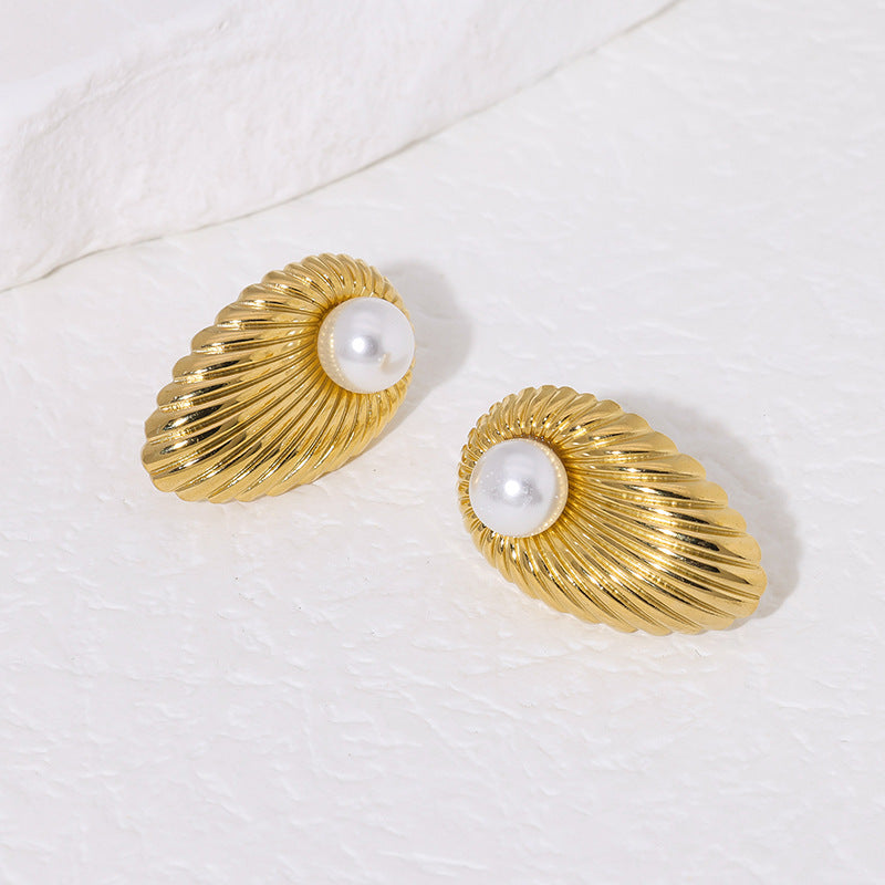 Elegant French Vintage Style Titanium Steel Stud Earrings with Simulated Pearls and 18K Gold Plating for Women