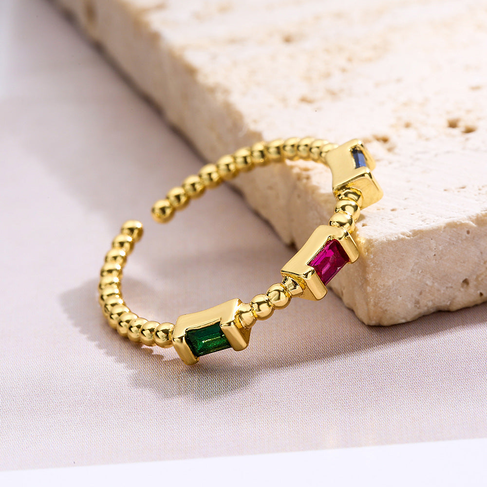 Anello Aperto Geometrico Minimalista da Donna in Ottone Placcato Oro Vero con Intarsio di Zirconi