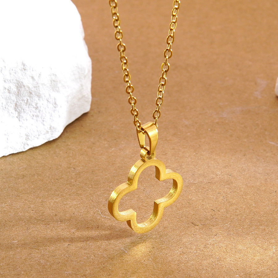 Set di collana e orecchini minimalisti in acciaio al titanio con fiore, perla geometrica e catenina