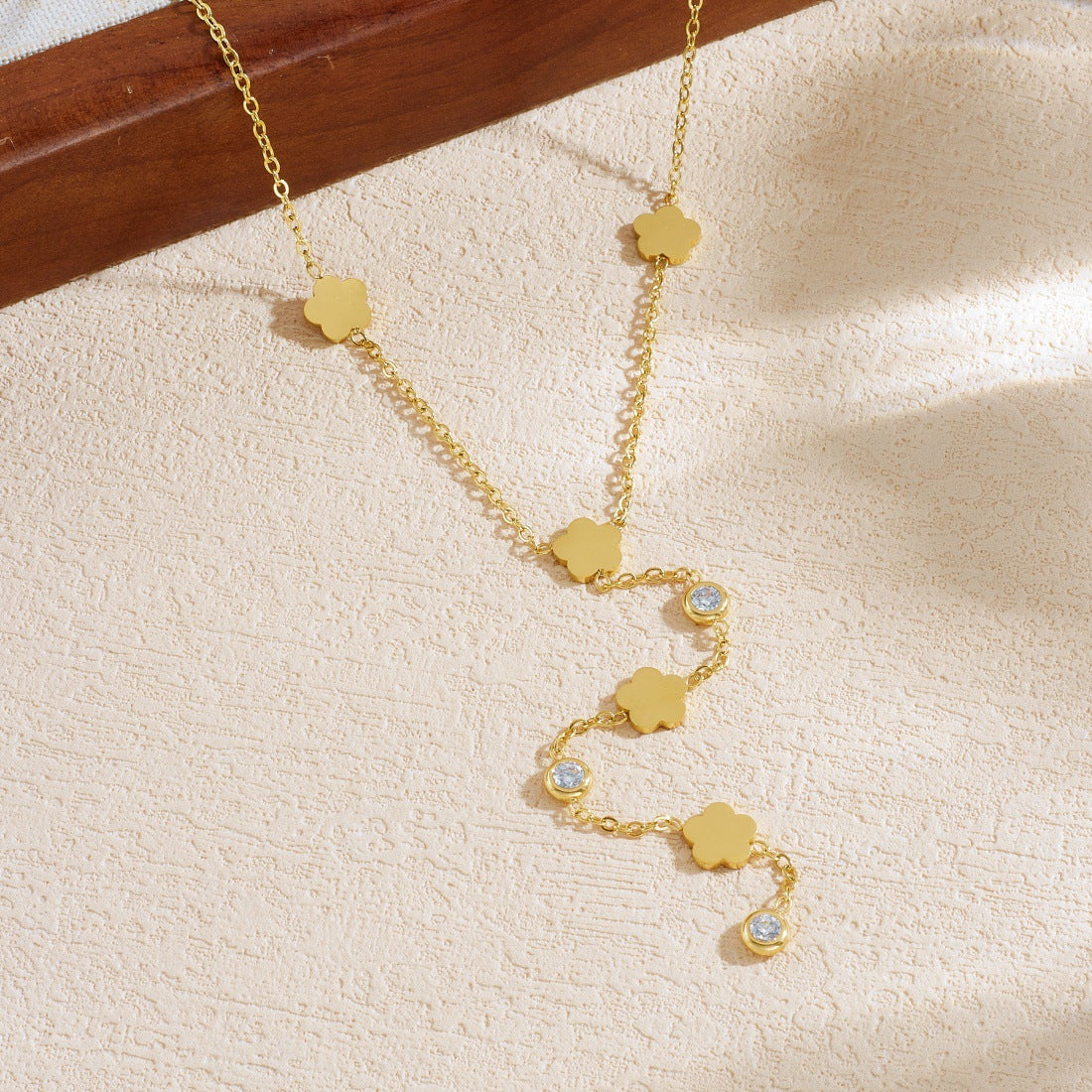 Gold Plated Rhinestone Inlaid Floral Stainless Steel Pendant Necklace with Tassel for Women