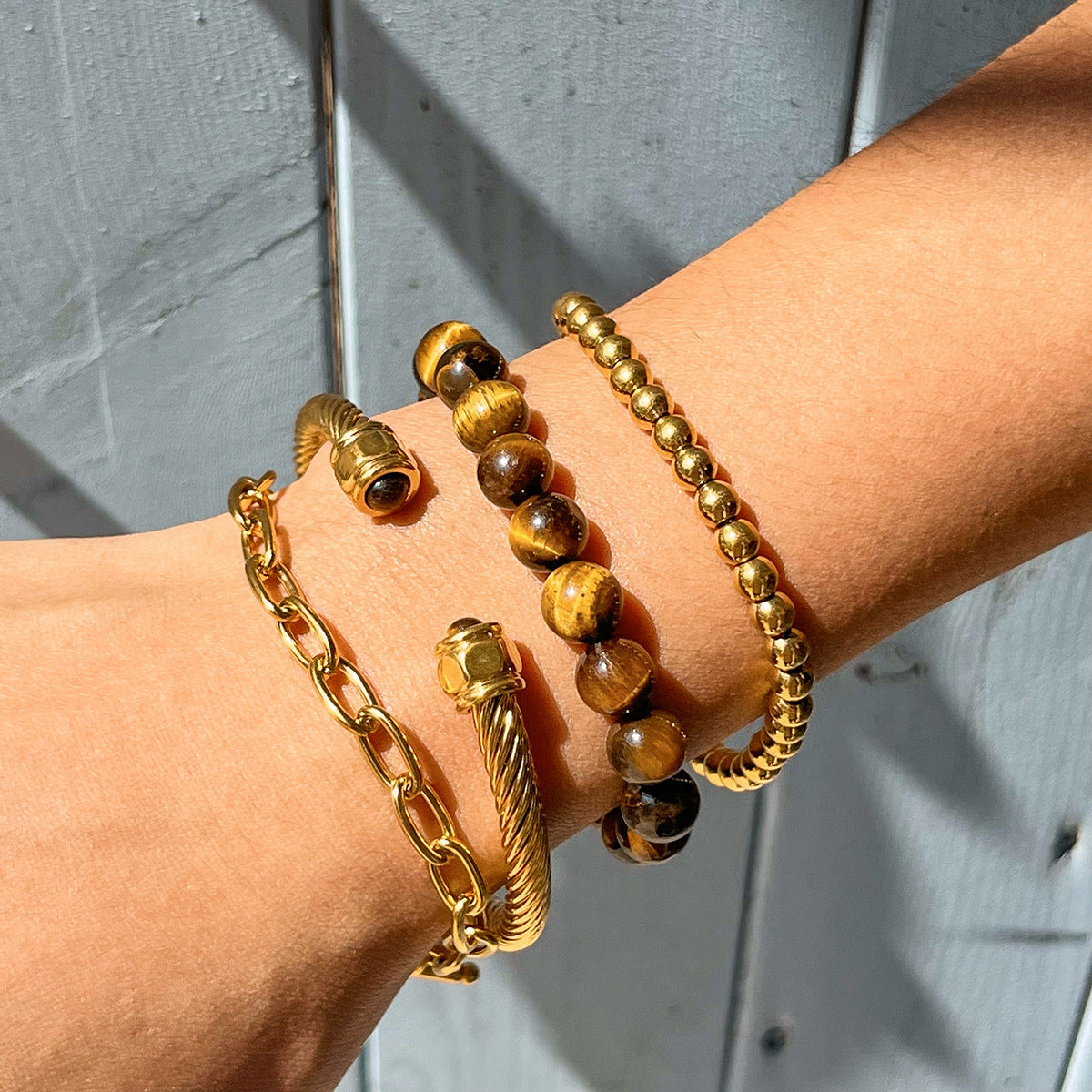 Pulsera geométrica de acero inoxidable con detalles de amatista y perlas bañada para mujer, joyería de lujo que no se deslustra