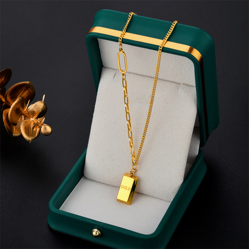 Geometric Titanium Steel Short Clavicle Necklace for Women with Gold Plating and O-Chain