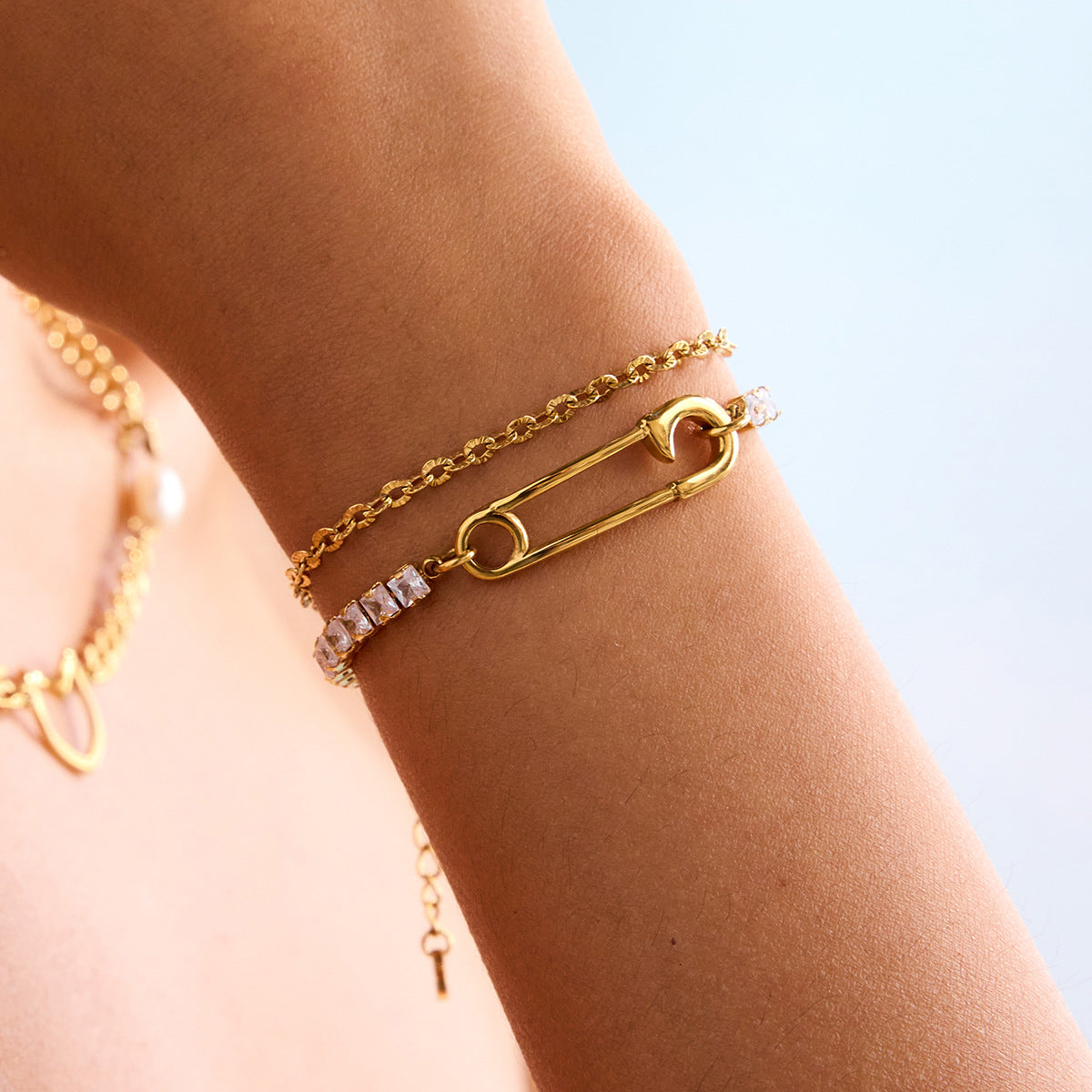 Minimalist Geometric Stainless Steel Plated Cubic Zirconia Bracelet for Women