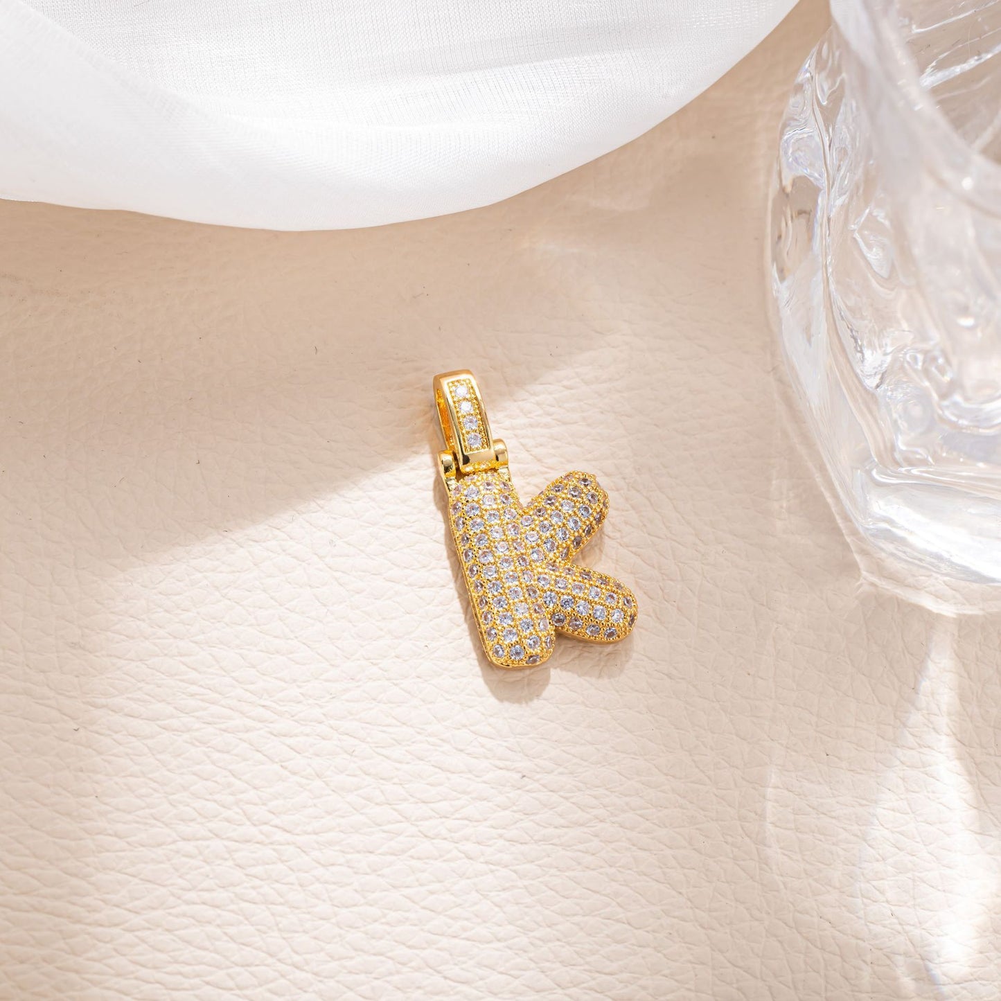 Minimalist Hip-hop Micro Inlaid Cubic Zirconia Letter Brass Pendant Necklace