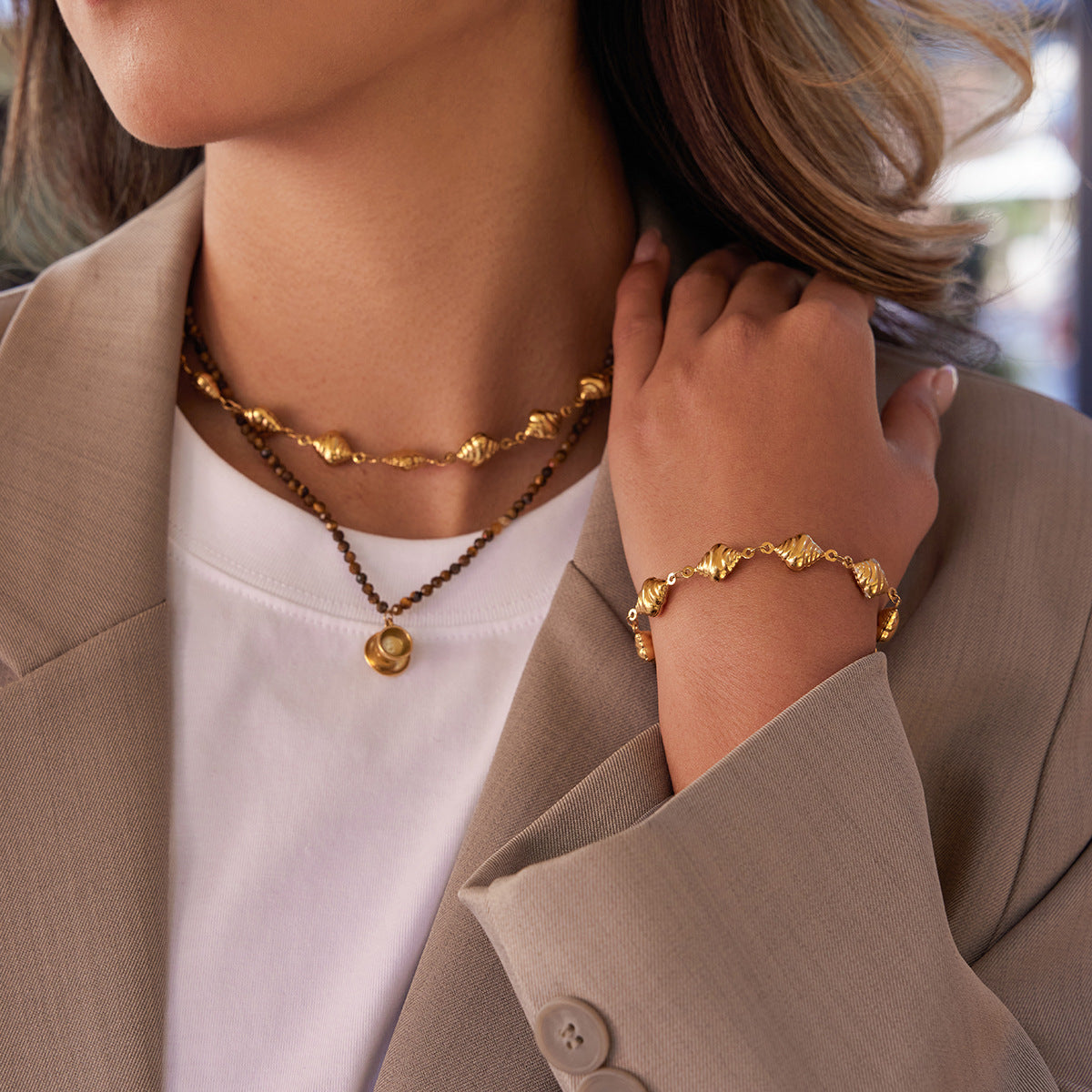 Collana Minimalista da Donna in Acciaio al Titanio a Forma di Pane con Finitura Placcata Set Bracciali in Acciaio Inossidabile