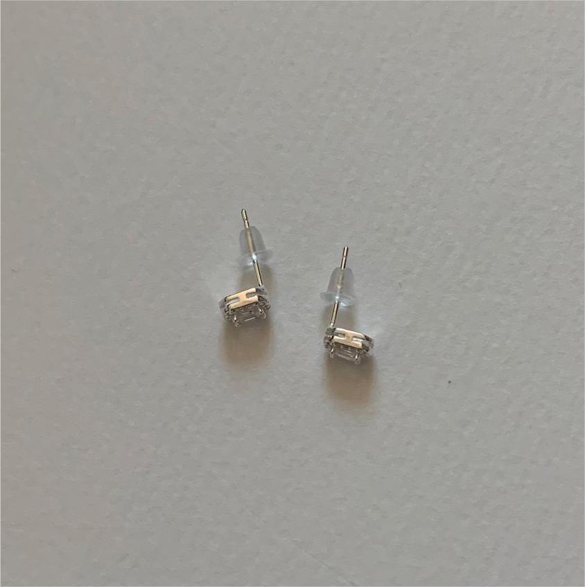 Minimalist Letter-Shaped 925 Sterling Silver Stud Earrings with Zircon Inlay, Polished Finish
