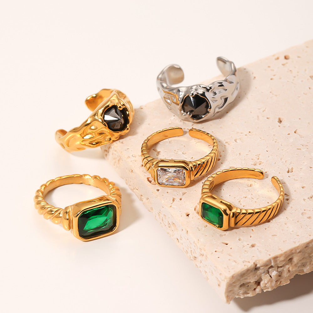 Anello vintage verde smeraldo con motivo geometrico da donna, con fascia in acciaio inossidabile placcato in oro 18 carati e intarsio in zircone