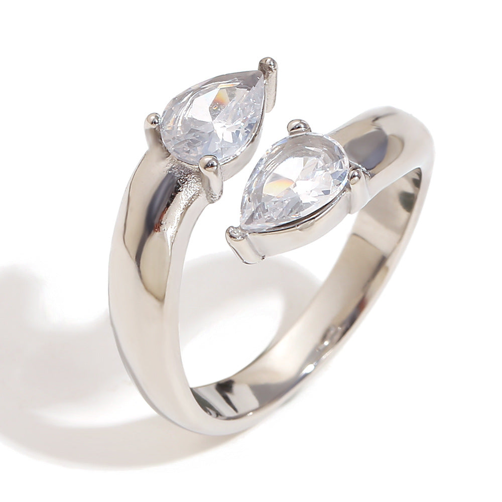 Anillo Minimalista Geométrico de Acero Inoxidable con Flores y Diamantes Blancos y Chapado en Oro de 18K para Mujer