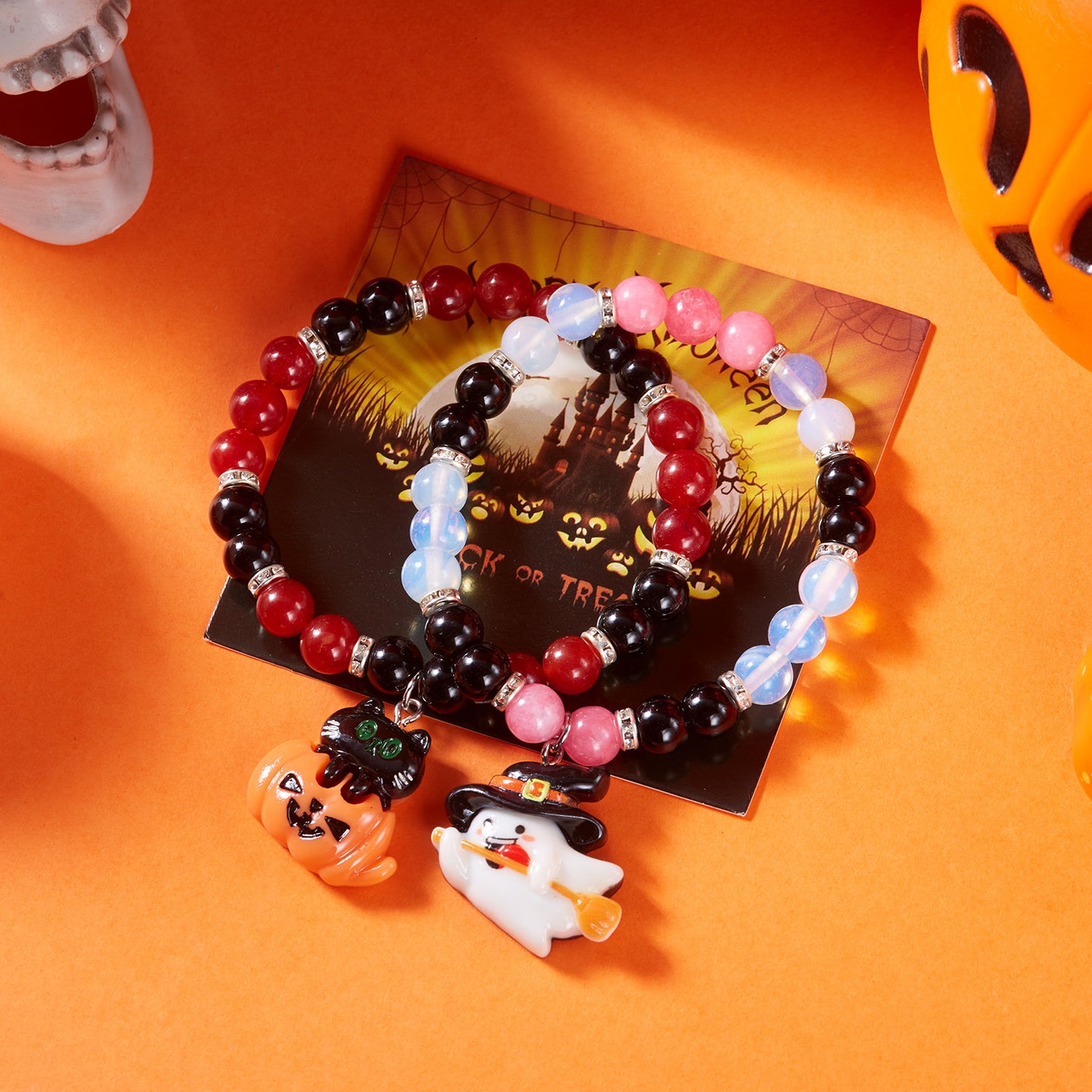 Pulsera con colgante de fantasma y calabaza temática de Halloween con dije de corazón, diseño geométrico, joyería de cristal hecha a mano para mujeres y hombres