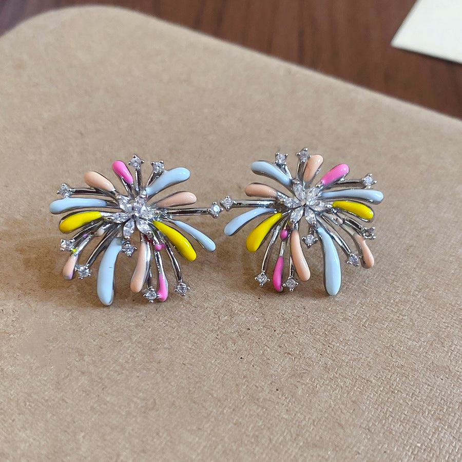 Orecchini a perno floreali in lega smaltata con perni in acciaio inossidabile da donna, design minimalista dolce ed elegante