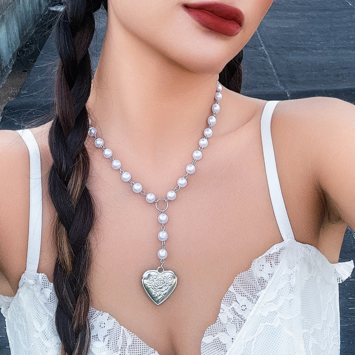 Sweet Casual Heart Resin Pendant Plated Alloy Ball Chain Necklace for Women