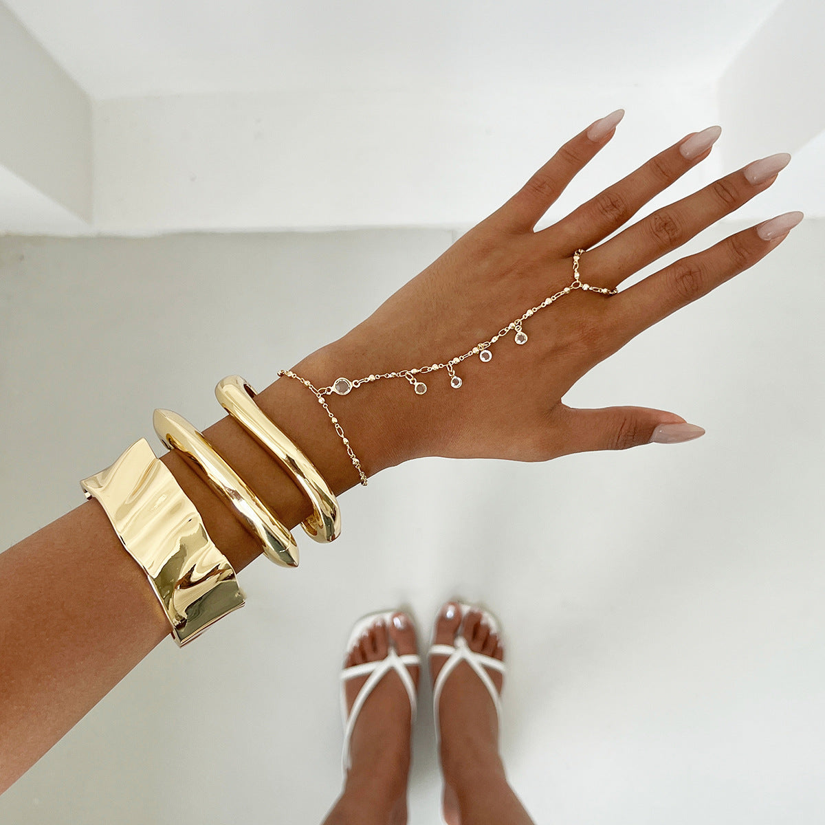 Elegant Oval Geometric Plated Alloy Finger Chain Bracelet Set