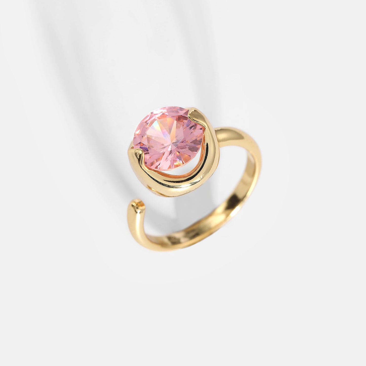 Trendy 18K Gold Plated Brass Ring with Cubic Zirconia U-Shape Pink White Stone Women Jewelry