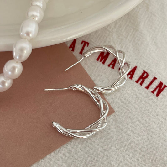 Orecchini a Cerchio da Donna con Onde Geometriche Minimaliste in Argento Sterling 925