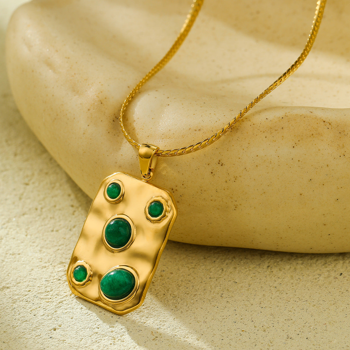 Set di collana con pendente in titanio e acciaio quadrato minimalista con intarsio in pietra naturale da donna