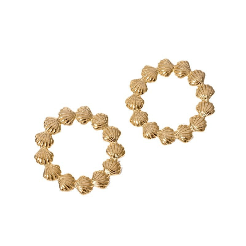 Orecchini a conchiglia minimalisti in acciaio inossidabile da donna con placcatura in oro 18 carati e perni in acciaio al titanio