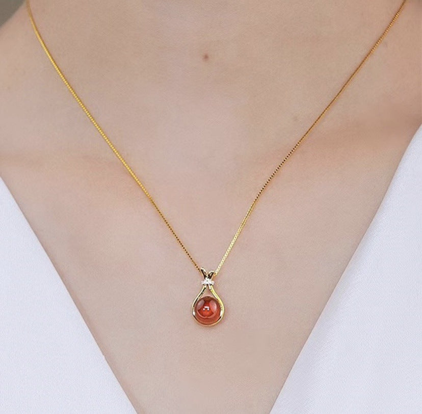 Minimalist Geometric Titanium Steel Pendant Necklace with Plated Finish for Women and Men Box Chain Locket Style