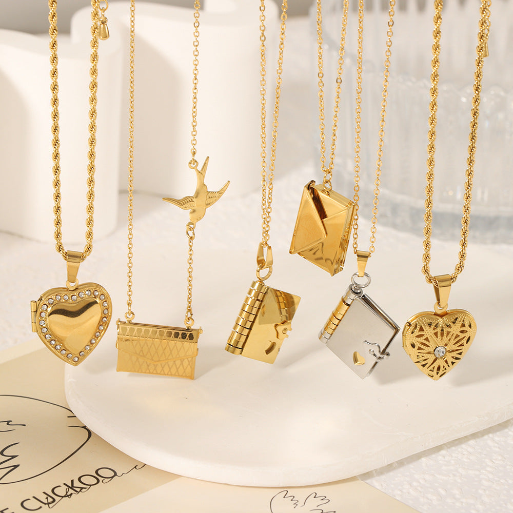 Collana minimalista a forma di libro da donna con catena in acciaio inossidabile e chiusura a cuore in acciaio al titanio placcato in oro 18 carati