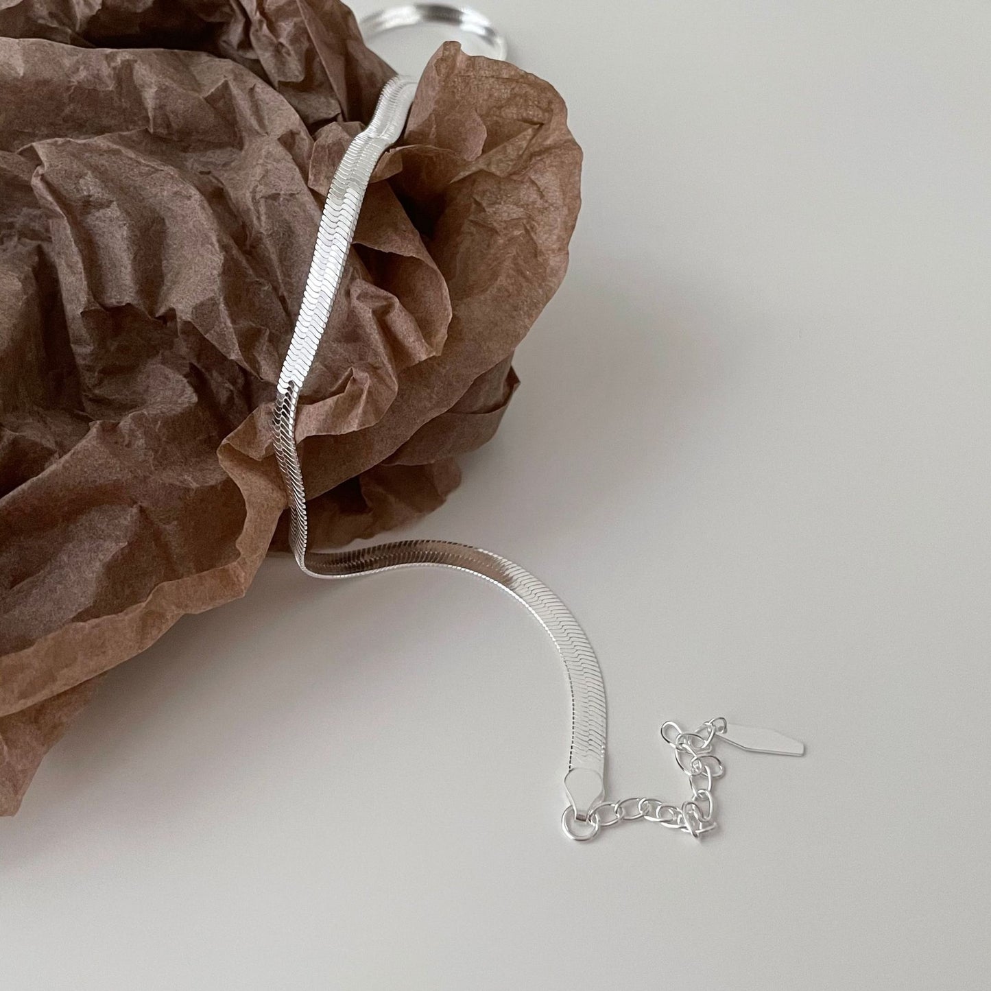 Collana a catena in stile geometrico minimalista in argento sterling 925 con design dalle linee pulite