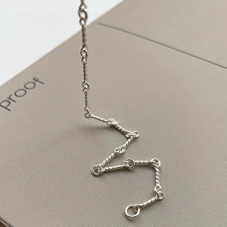 Minimalist Twisted Wire Bracelet for Women in Sterling Silver 925 with Plated Finish