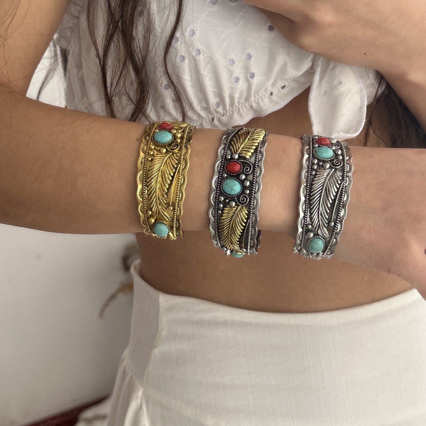 Bracciale vintage da donna con intarsi in turchese a forma di foglia, in lega placcata, stile etnico